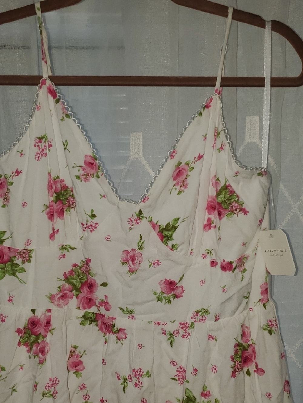 Altar'd State NWT White Tiered Maxi Dress Pink and Green Floral Print XL Summer - Picture 9 of 10